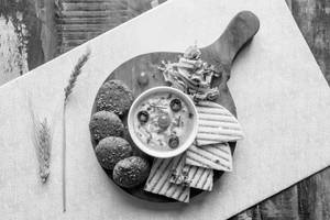 Falafel With Hummus