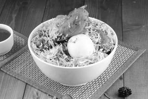 Chicken biryani with egg