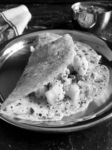 Crispy Rawa Masala Dosa