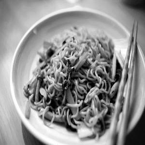 Chilli garlic noodles