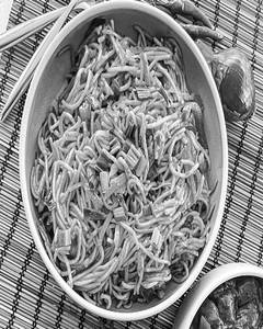 Schezwan Noodles - Veg
