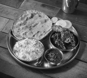 Veg & Non Veg Thali Combo