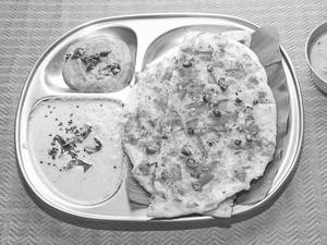Onion Tomato Uttapam