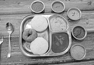 Idli And Vada Combo