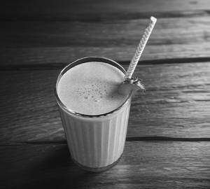 Straberry lassi
