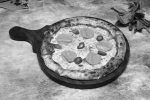 Classic Pepperoni Pizza