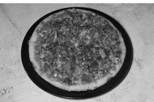 Lucknawi Veg Keema Pizza