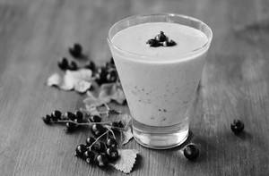 Blueberry Milkshake (300ml)