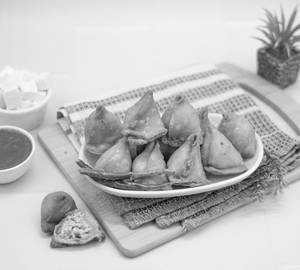 Paneer Chilly Samosa