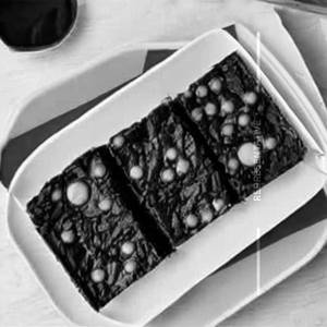 Sizzling Dazzling Brownie