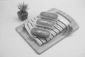 Finger Mawa Cake 2 Pcs.