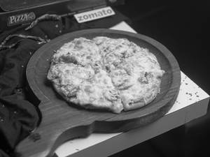 Cheese Mushroom Corn Pizza