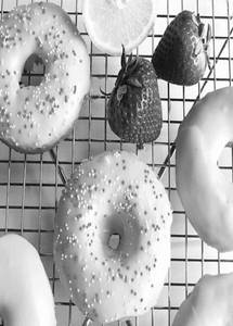 STRAWBERRY DONUT