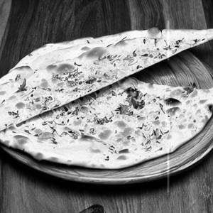Cheese Garlic Naan