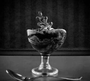Chocolate molten pudding sundae