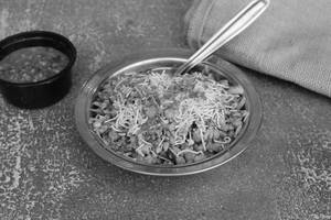 Matki Bhel