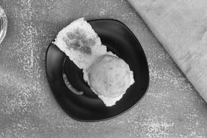 Schzwan Vada Pav Jain