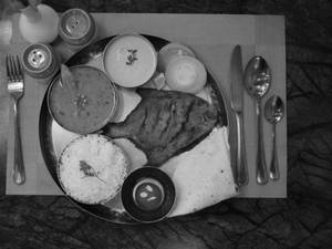 Pomfret Thali With Bhakri