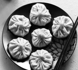 Mixed Veg Momos (5 Nos)