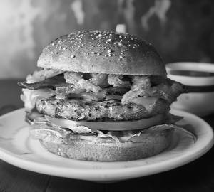 Classic chicken burger