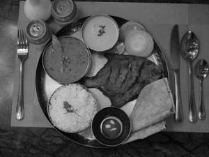 Pomfret Thali With Chappati