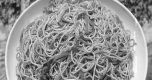 Egg Hakka Noodles