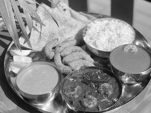 Prawns Thali With Chappati