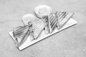 Veg Cheese Grill Sandwich