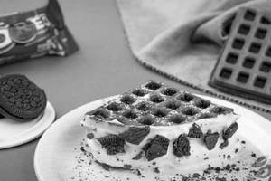 Red Velvet Oreo Waffle