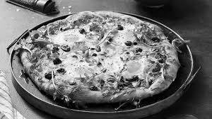Egg pizza