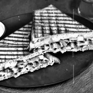 Grilled Aloo Paneer Cheese Sandwich