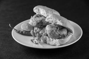 Peri Peri Vadapav
