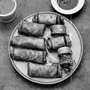 Schezwan Egg Roll