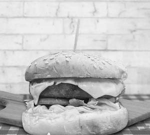 Paneer crispy burger                                                            