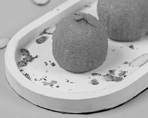 Kesar Kanpuri Ladoo