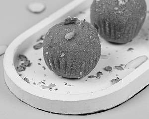 Besan Ladoo