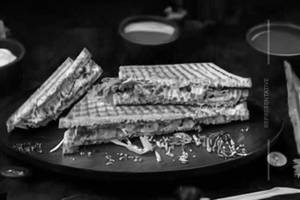Paneer Tandoori Sandwich