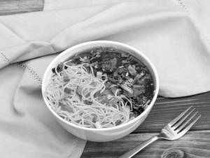 Veg hakka noodles with paneer chilli