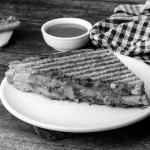 Spicy Potato, Cheese Melt, Gherkins Sandwich (veg)