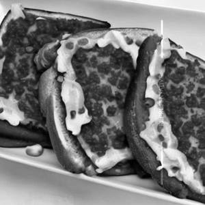 Chili cheese toast