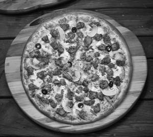 Chicken Cheese Pizza