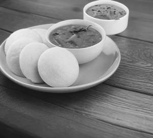 Idli (03 Pcs)