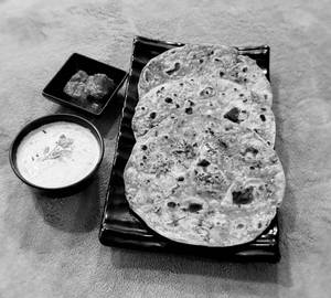 Thepla Tikhari