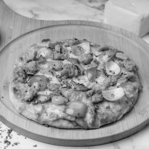 Chicken Tikka Pizza (non Veg)