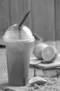 Lemon iced tea