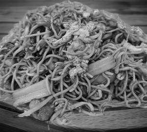 Hong Kong Egg Hakka Noodles