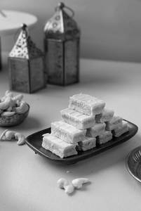 Kova Dry Fruit Barfi