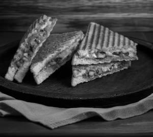 Peri Peri Paneer Grilled Sandwich