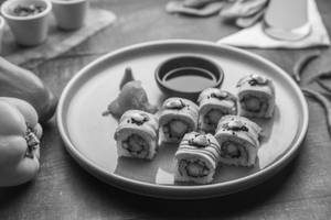 Prawns Dragon Roll [6 Pieces]