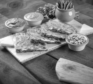 Butter Chicken Cheese Paratha 1
